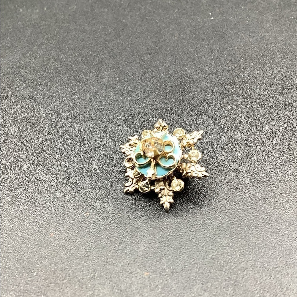 Vintage Rhinestone Floral Starburst Brooch Blue Enamel Gold Tone 1.25 Inch